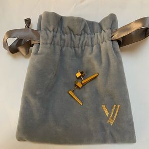 Via Savine brand new earrings!